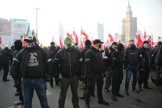 Sprzątanie po Marszu Niepodległości. Miasto szacuje koszty i zbiera rachunki