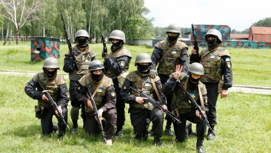 Ochotnicy z ukraińskiego batalionu Donbas, zdjęcie z 2014 roku