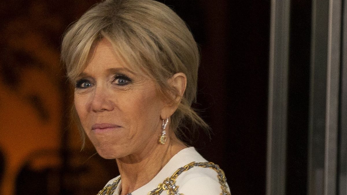 Brigitte Macron mierzy się z zadziwiającymi plotkami