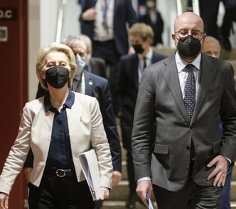 Nie tylko SWIFT. Unia ma inny, finansowy sposób na uderzenie w Rosję