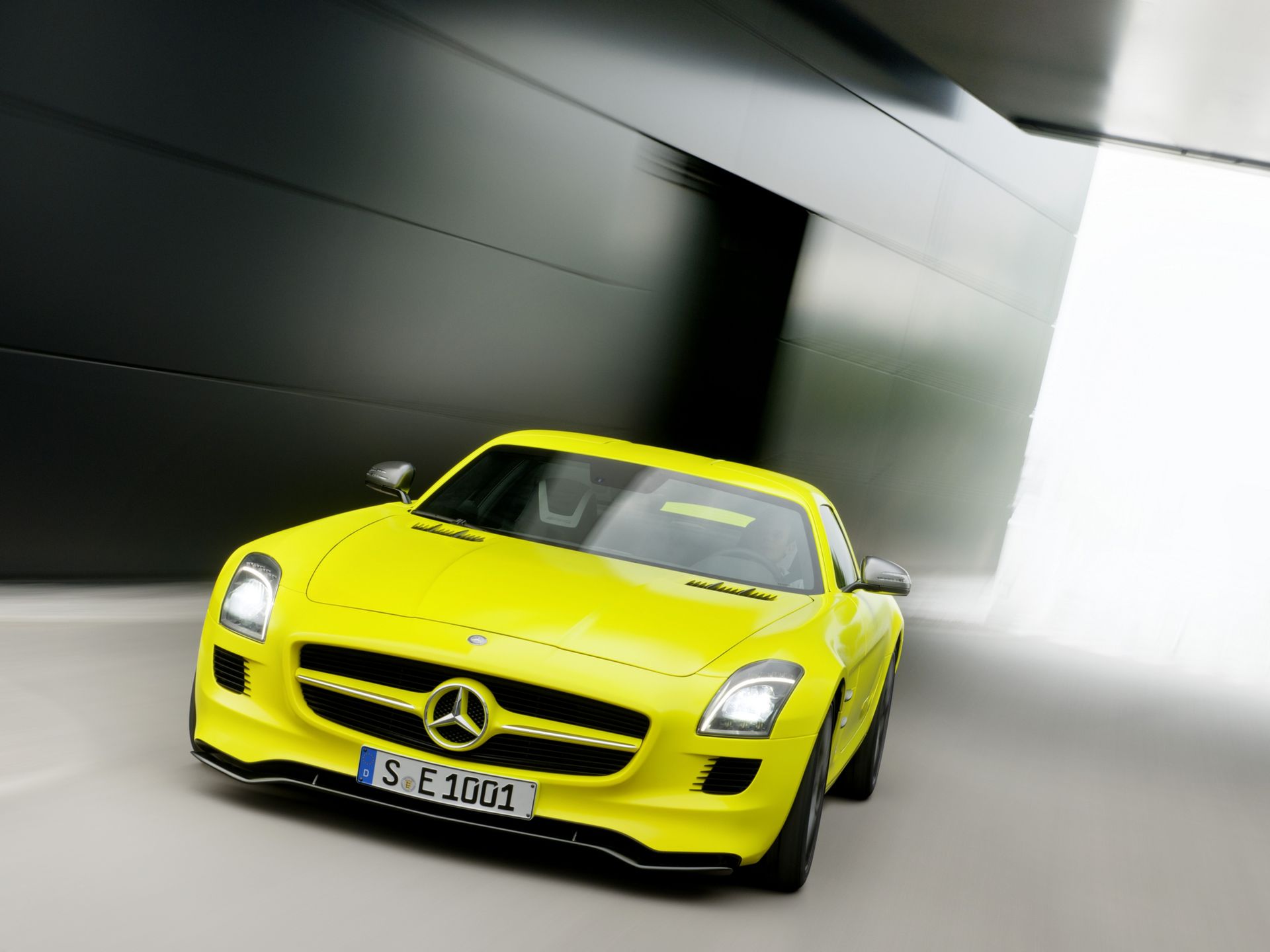 Żegnamy króla: odchodzi Mercedes-Benz SLS AMG 64