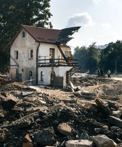 Ukryto "setki zgonów" z powodzi, "jako wypadki". Znamy finał tej historii