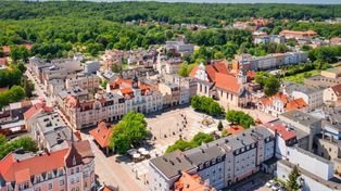 Chłopiec na hulajnodze potrącony w Wejherowie. Policja publikuje nagranie ze zdarzenia