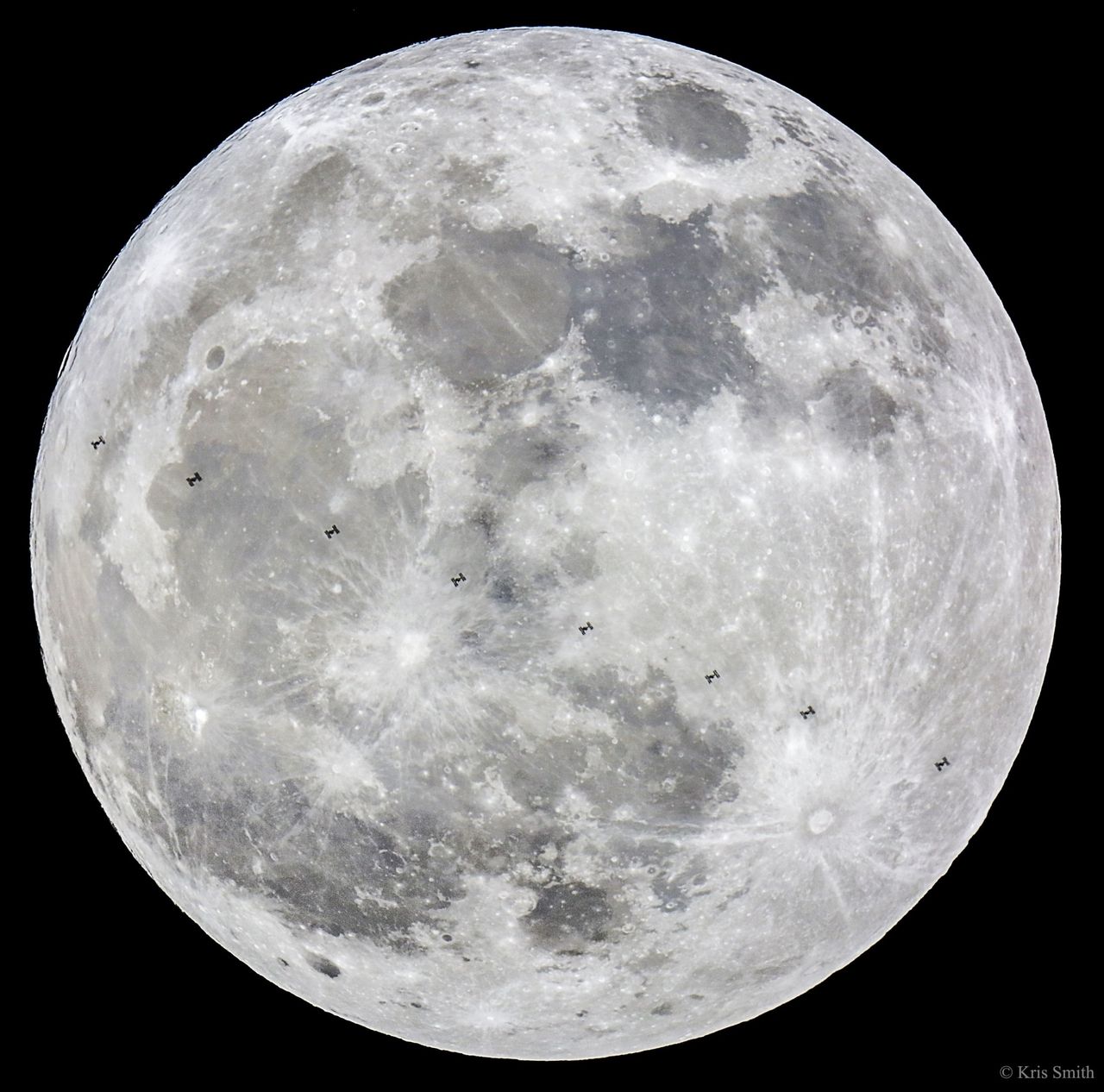 Fotograf przygotował się do wykonania zdjęcia Superksiężyca aż 4 lata. Teraz fotografią zainteresowała się NASA