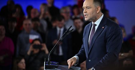 100 dni, jeden kebab i miliony lajków. Nawrocki na razie lekko wyprzedza [OPINIA]