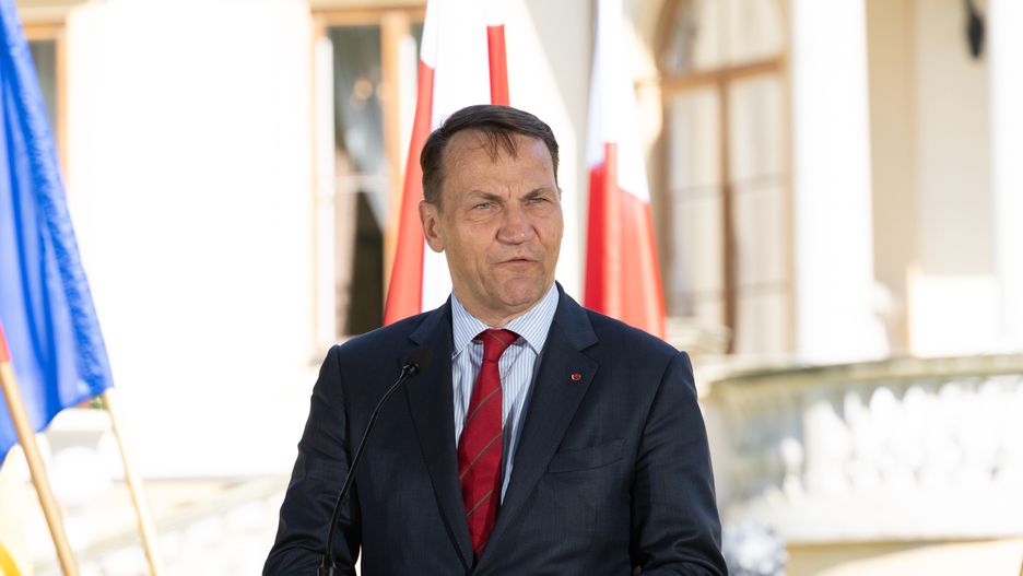 HALINóW, POLAND - 2024/06/26: Minister of Foreign Affairs of Poland Radoslaw Sikorski speaks during a press conference. Press conference of the Ministers of Foreign Affairs of Poland Radoslaw Sikorski and Minister of Foreign Affairs of Romania, Luminia Odobescu and  Minister of Foreign Affairs of Turkey, Hakan Fidan. (Photo by Marek Antoni Iwanczuk/SOPA Images/LightRocket via Getty Images)