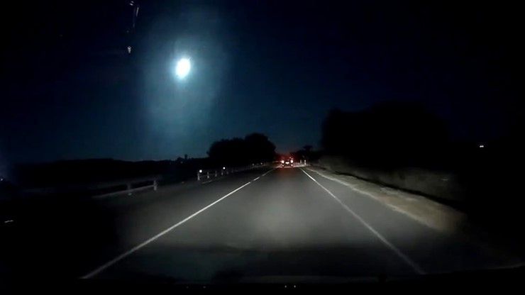 Meteor rozświetlił niebo nad Sardynią.