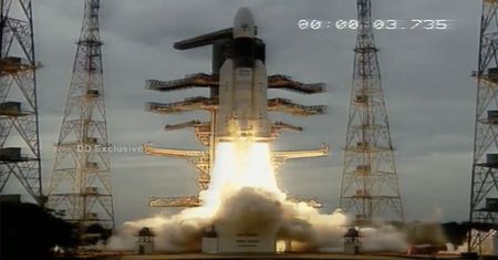 Indie w drodze na Księżyc. Misja Chandrayaan-2 będzie badać niepoznany dotąd obszar