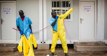 Ebola: Śmiertelność znacznie wyższa niż w przypadku koronawirusa