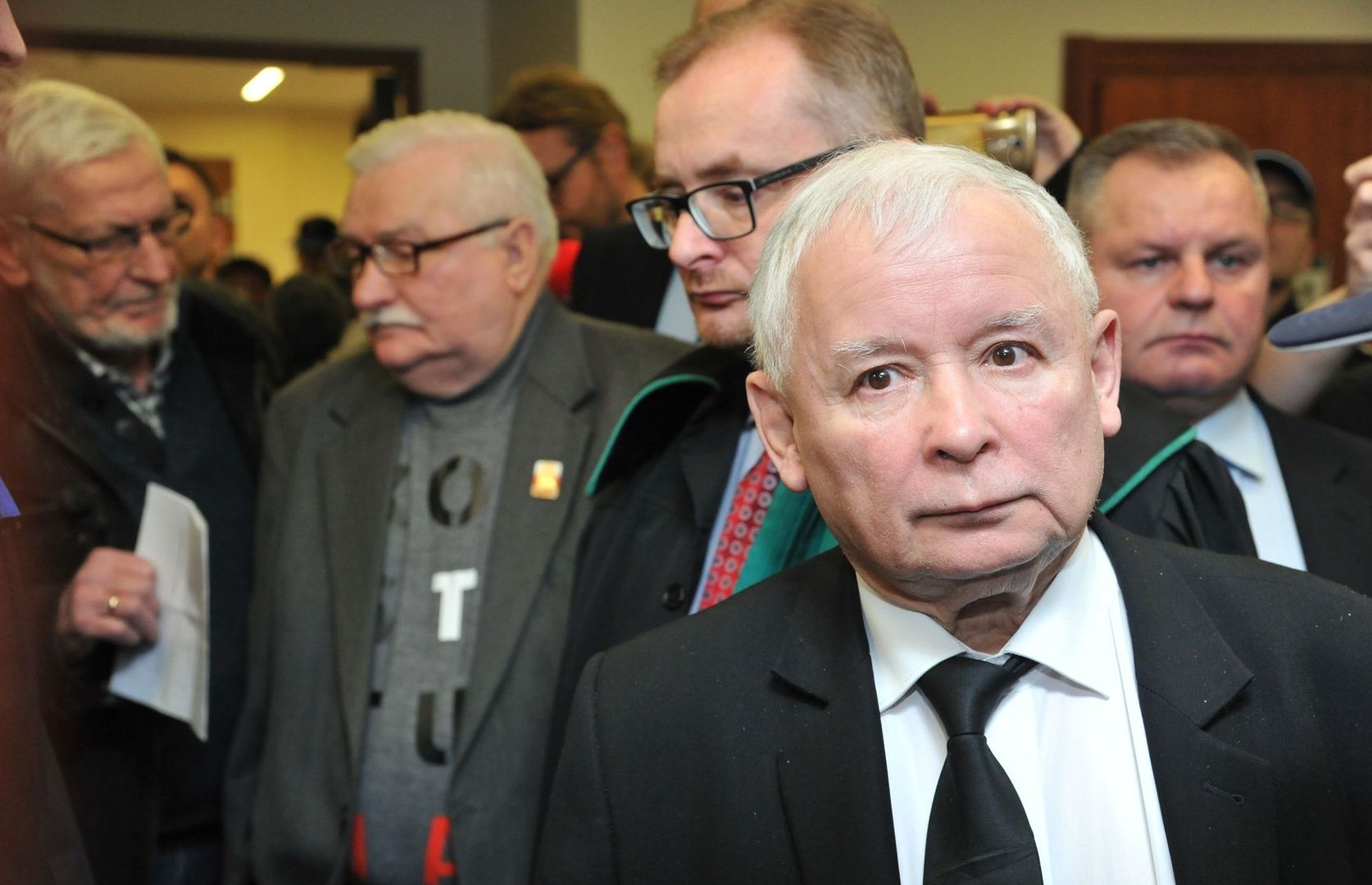 "Współwinni!". Polacy o konflikcie Kaczyńskiego z Wałęsą