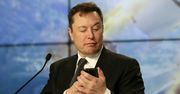 Elon Musk, CEO Tesli prosi Apple o naprawę "awetoekreqt"