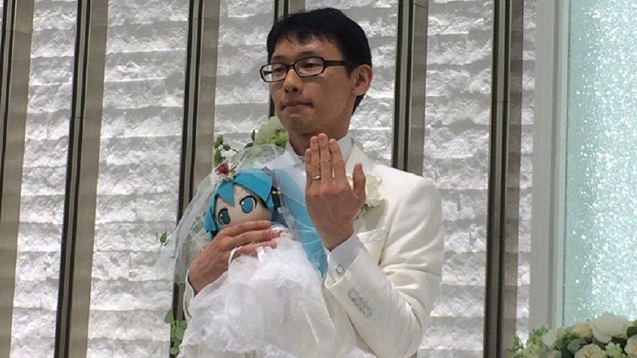 Japończyk poślubił hologram Hatsune Miku. Gatebox: to pierwszy taki przypadek w historii