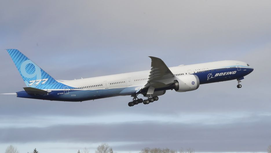Boeing 777X wzbił się w powietrze.