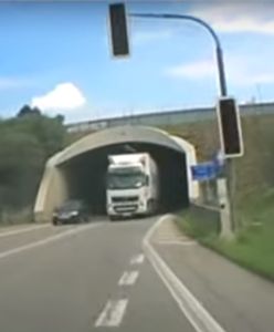 Chciał wjechać do tunelu. Musiał uciekać spod kół ciężarówki