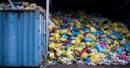 Warszawa. Sortownia śmieci na Siekierkach przestała działać. Przetwarzała odpady z zachodnich dzielnic Warszawy