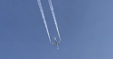 Boeing 777 zrzucił paliwo na dzieci. Rozmowa pilota z wieżą zdumiewa