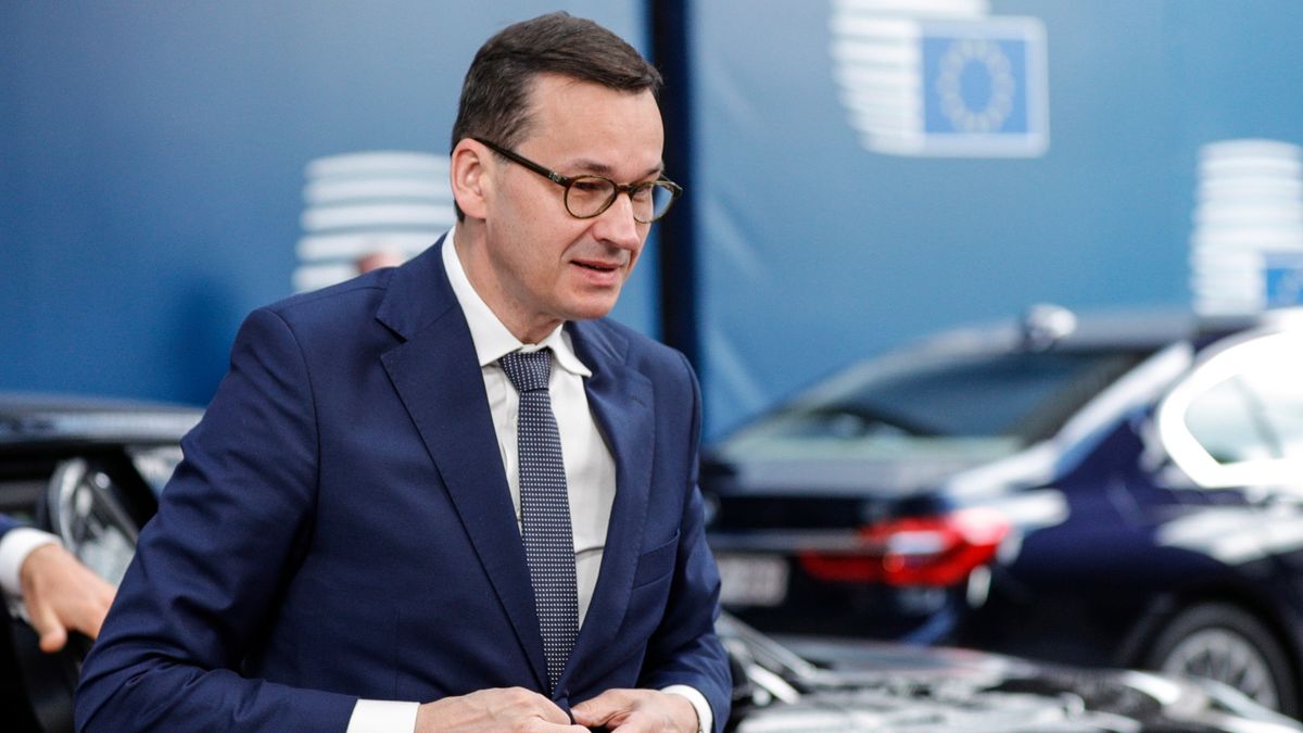 Premier Mateusz Morawiecki już wie, że do budżetu wpadną dodatkowe 2 mld zł