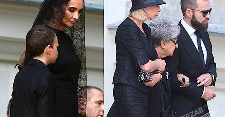 Dominika Kulczyk z dziećmi, Grażyna Kulczyk i Sebastian Kulczyk. Rodzina pożegnała Jana Kulczyka [PAPARAZZI]