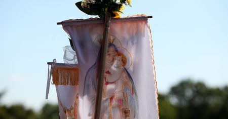 Święto 15 sierpnia Wniebowzięcie NMP a zakaz handlu. Czy dziś sklepy są otwarte?
