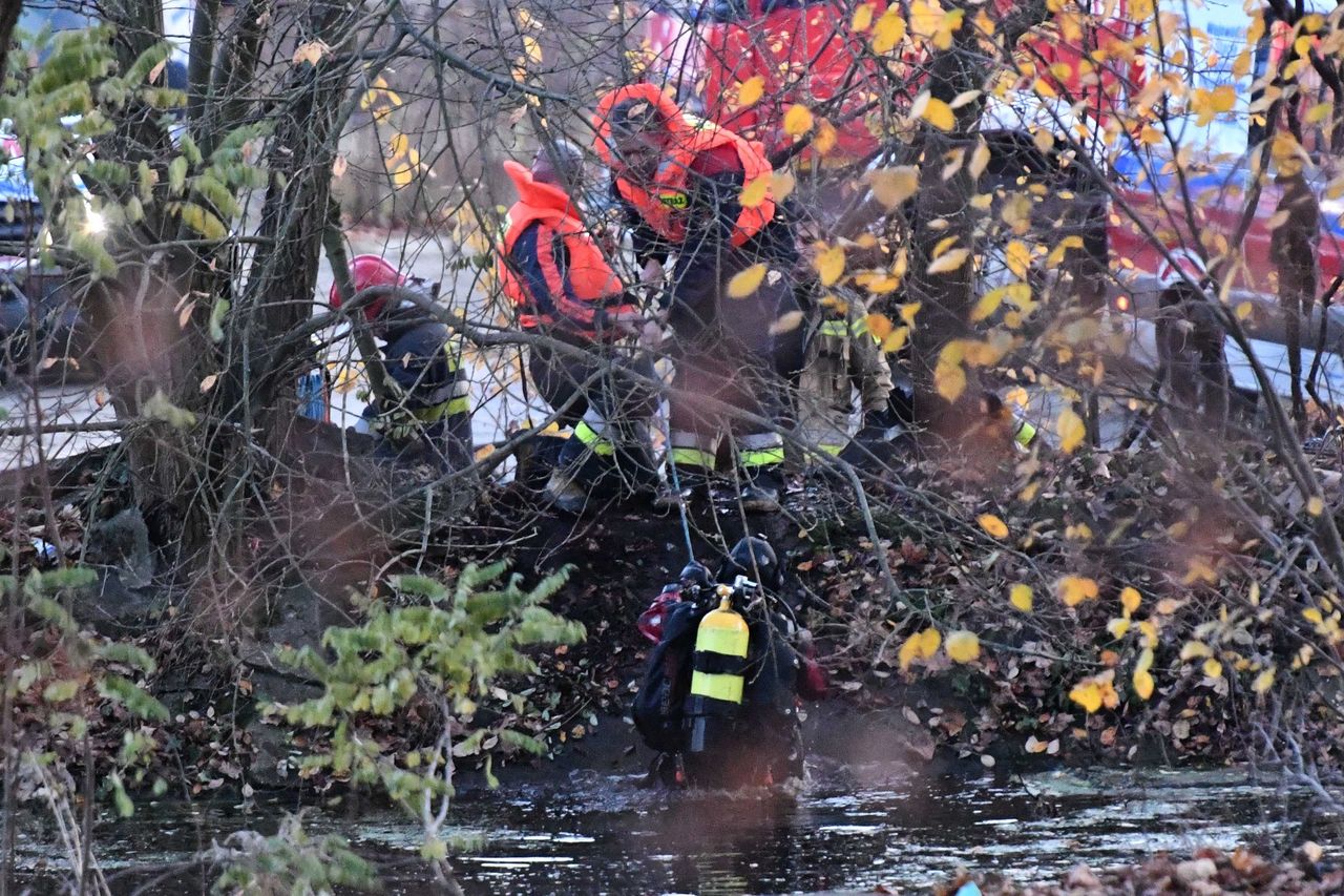 Szczecin. 2 chłopców wpadło do zbiornika przeciwpożarowego