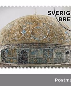 Meczet na znaczku pocztowym w Szwecji. Prawica strzela kulą w płot