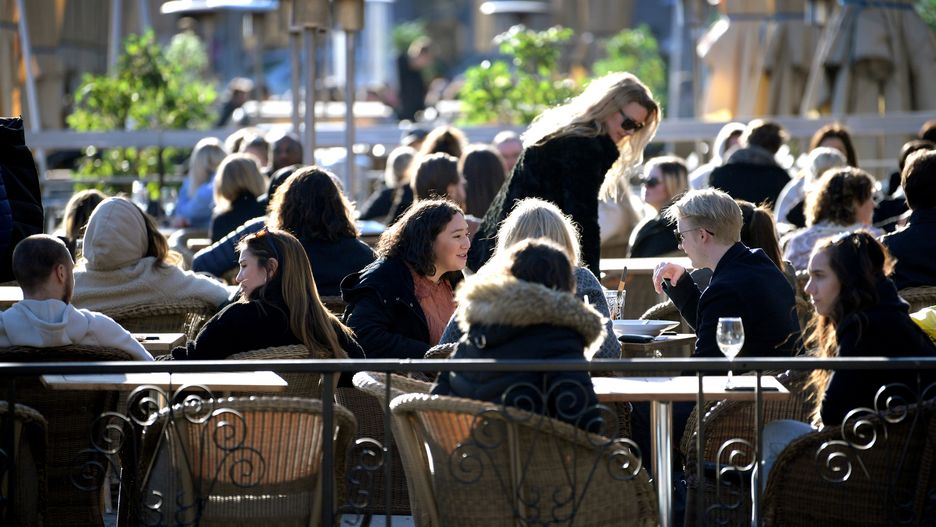 Pomimo pandemii koronawirusa, restauracje w Sztokholmie były w zeszłym tygodniu pełne