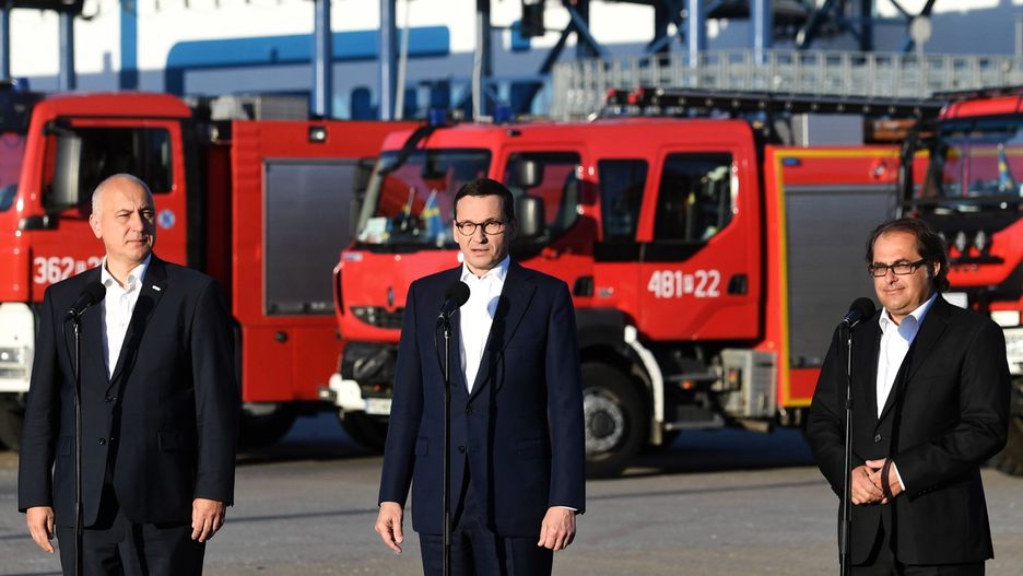 Politycy powitali strażaków wracających z akcji w Szwecji