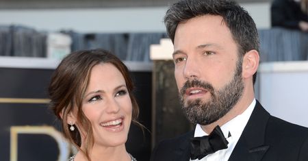 Będą sprawdzać, czy jest trzeźwy podczas spotkań z dziećmi. Ben Affleck walczy z alkoholizmem
