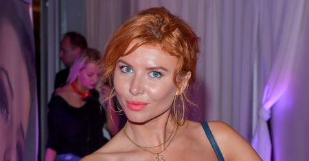 Agata Załęcka: na elegancką galę trafiła przez pomyłkę?