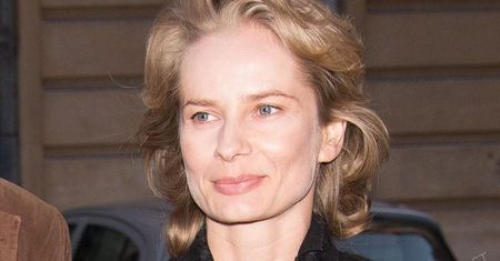 Magdalena Cielecka w płaszczu o bardzo oryginalnym fasonie [zdjęcia]