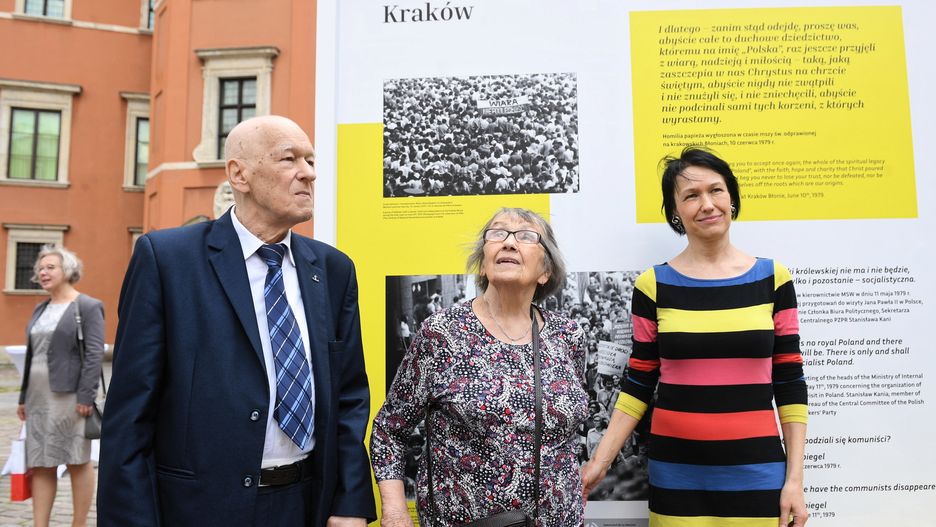 Wybory parlamentarne 2019. Kornel Morawiecki z żoną Jadwigą i córką Martą