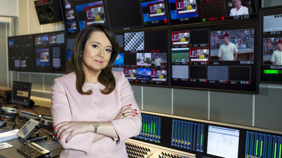 Danuta Holecka prowadząca "Wiadomości" TVP
