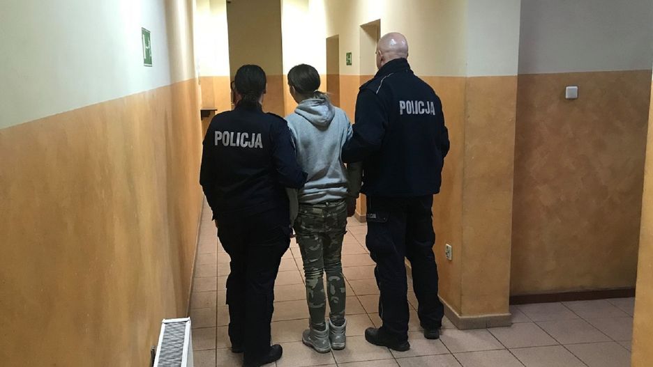 Bydgoszcz. Aresztowano parę podejrzaną o znęcanie się nad dzieckiem.