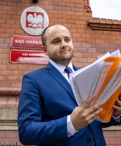 Kontrowersyjny bloger PiS nadal pracuje dla resortu sprawiedliwości