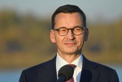 Ostrowiec: zdumiewające zachowanie nauczyciela. Obiecał piątki za udział w spotkaniu z premierem