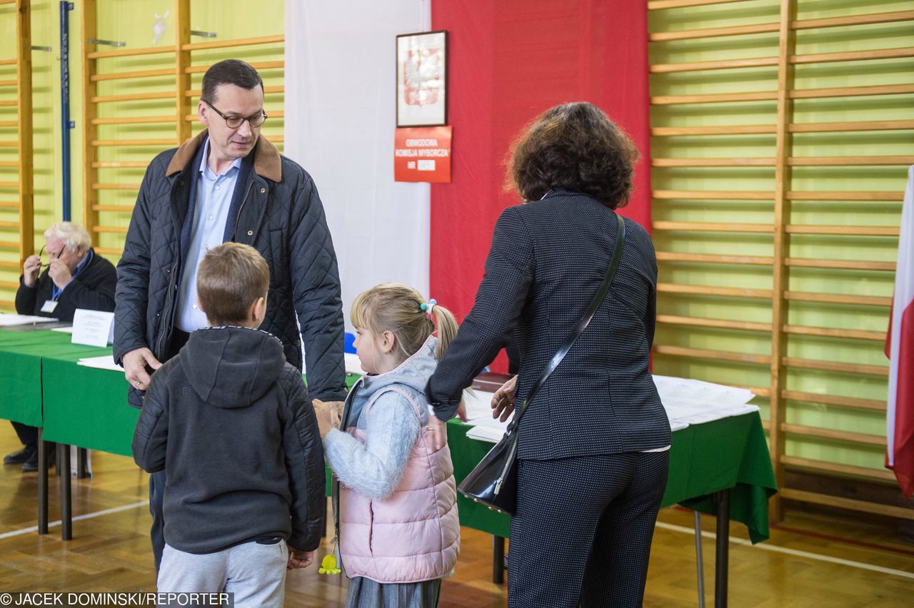 Burza wokół publikacji o Morawieckim. Wypowiada się jego siostra