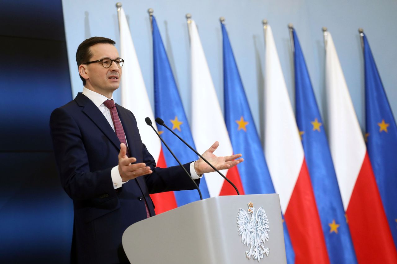 Morawiecki chce interwencji Timmermansa w krakowskim sądzie. "Może tam działać grupa przestępcza"