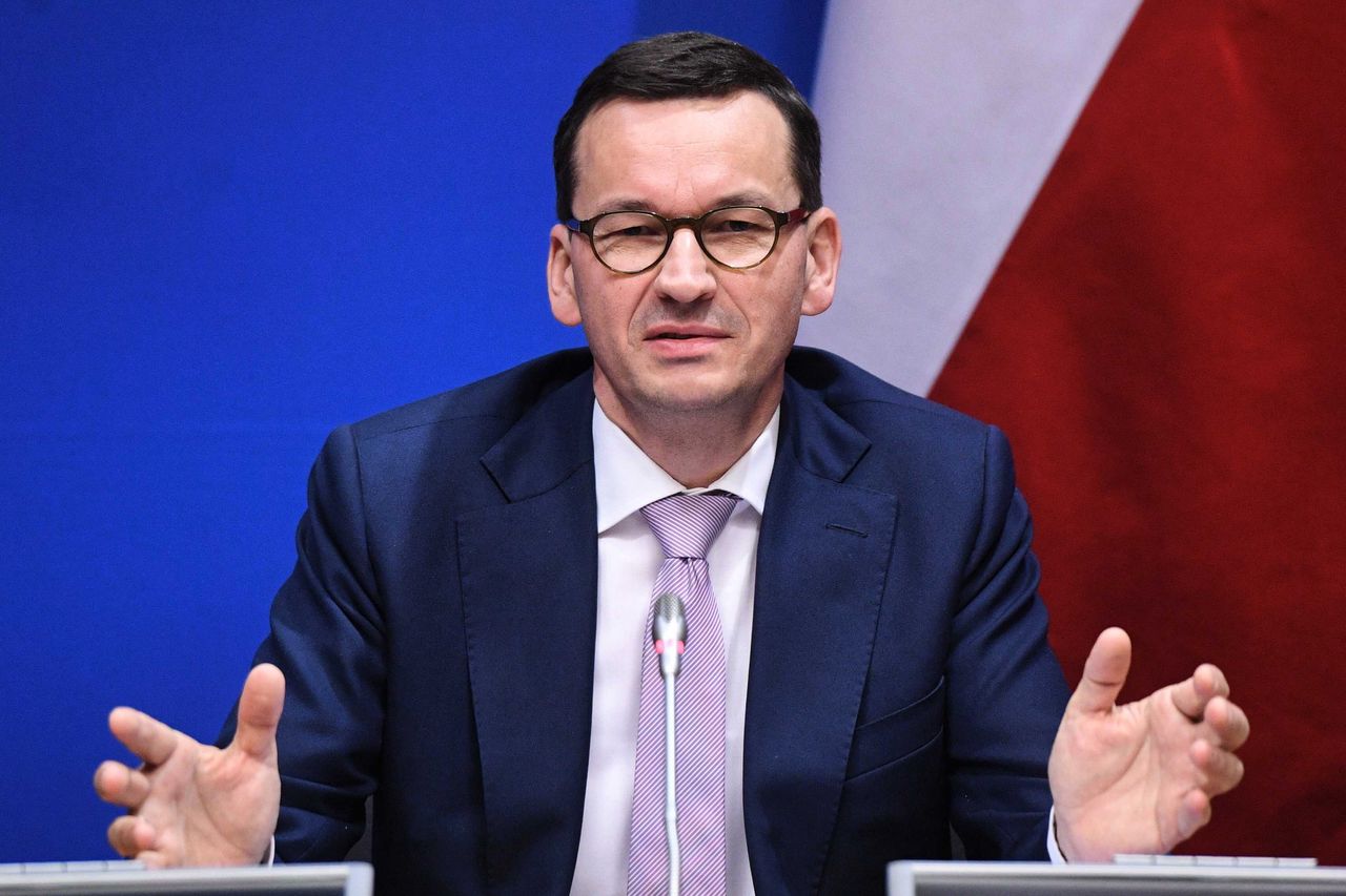 Mateusz Morawiecki murem za Janem Śpiewakiem. "Jestem z nim sercem"