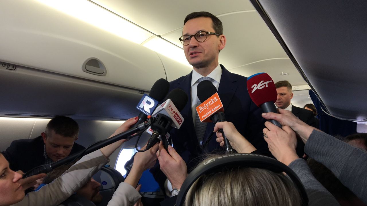 Premier Morawiecki uniknął swojego pierwszego poważnego kryzysu wizerunkowego. Ale problem jest