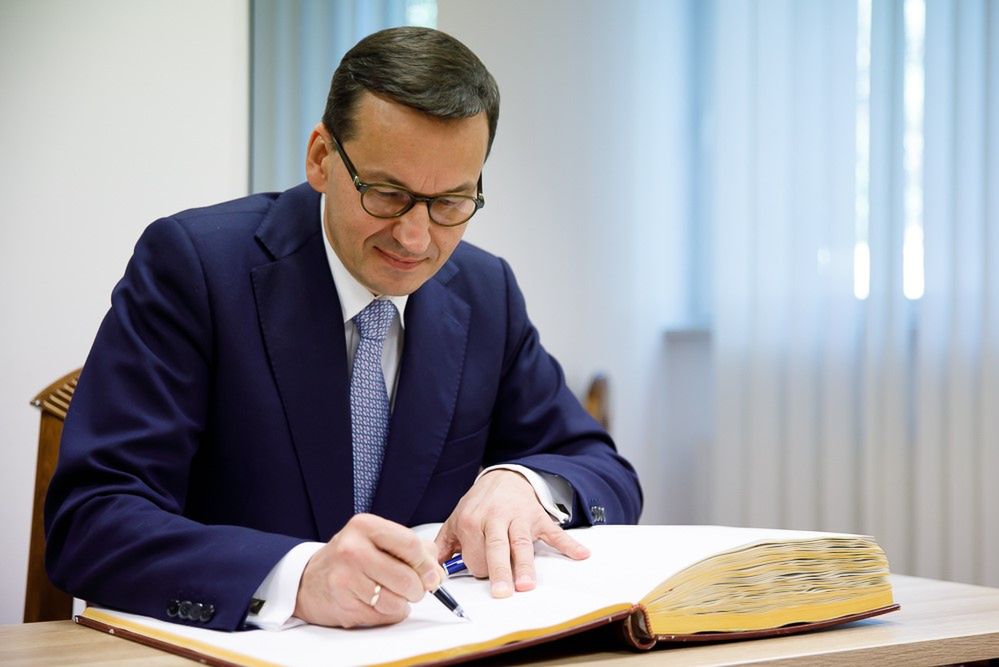 Nowa taśma nie zatopiła Morawieckiego. Bardziej niebezpieczna jest ta, której nie znamy