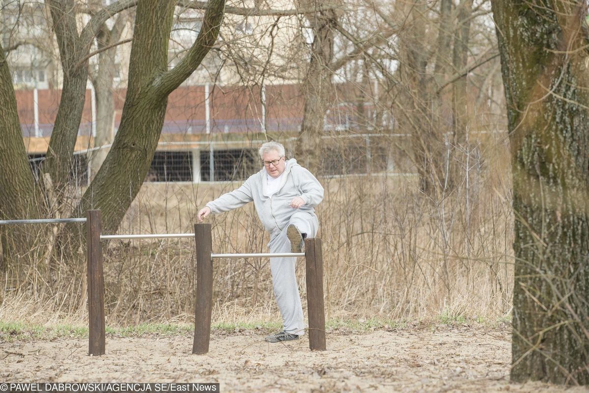 Czarnecki szykuje formę do europarlamentu. Przyłapany na ćwiczeniach