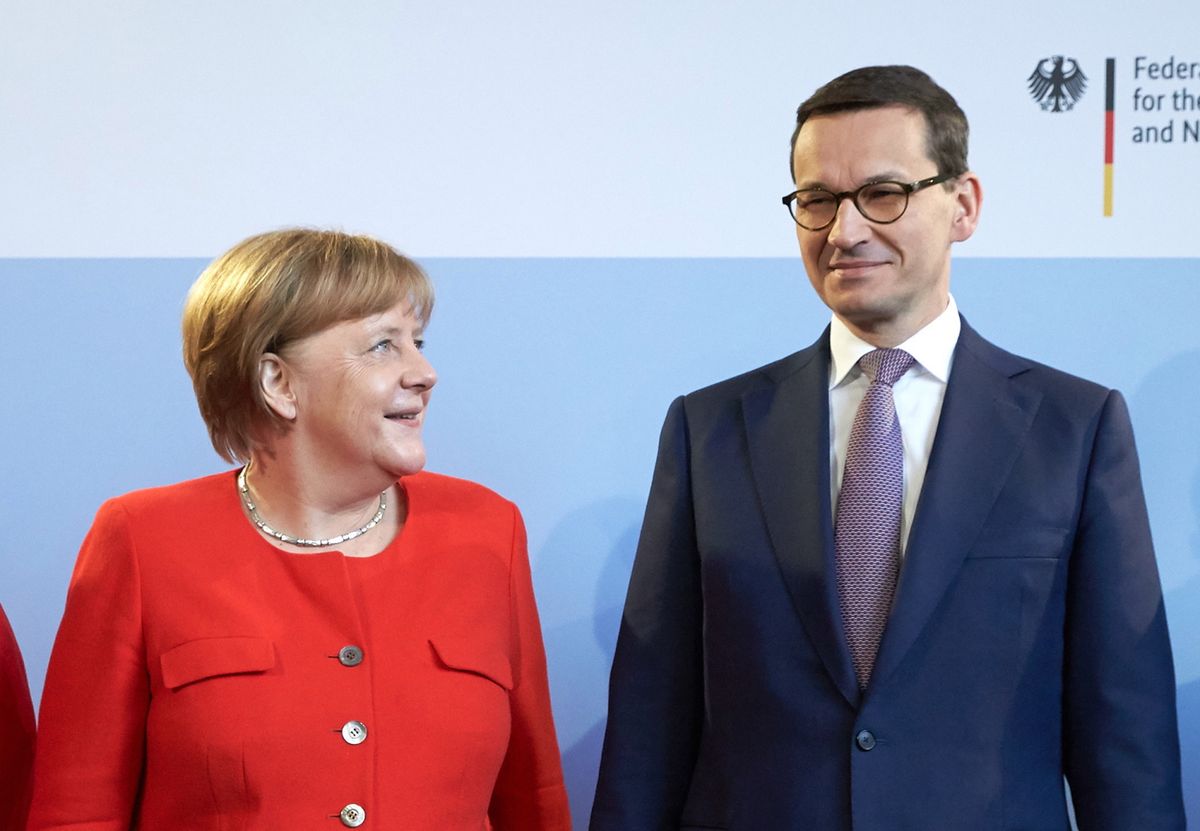 "Kanclerz z uznaniem wyraziła się o tym, że przyjmujemy sporo uchodźców" - Morawiecki po spotkaniu z Merkel