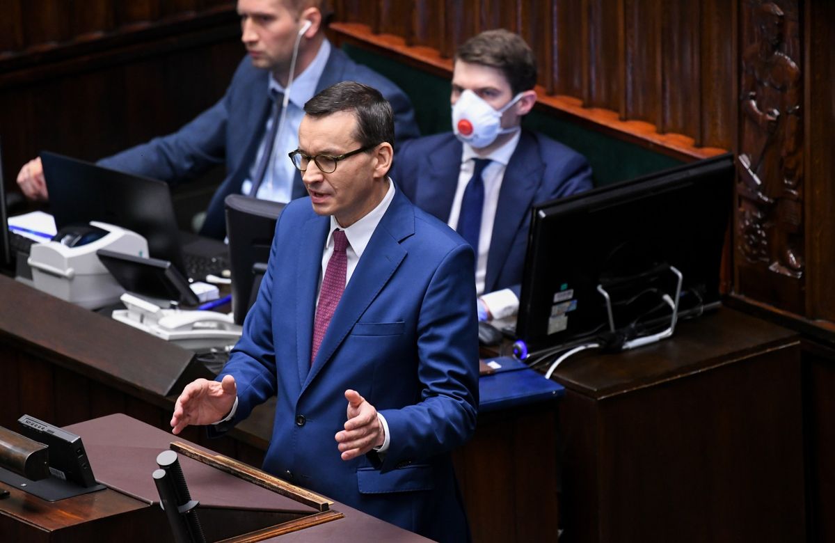 Koronawirus w Polsce. Mateusz Morawiecki w Sejmie: "Polska mierzy się z sytuacją dramatyczną"