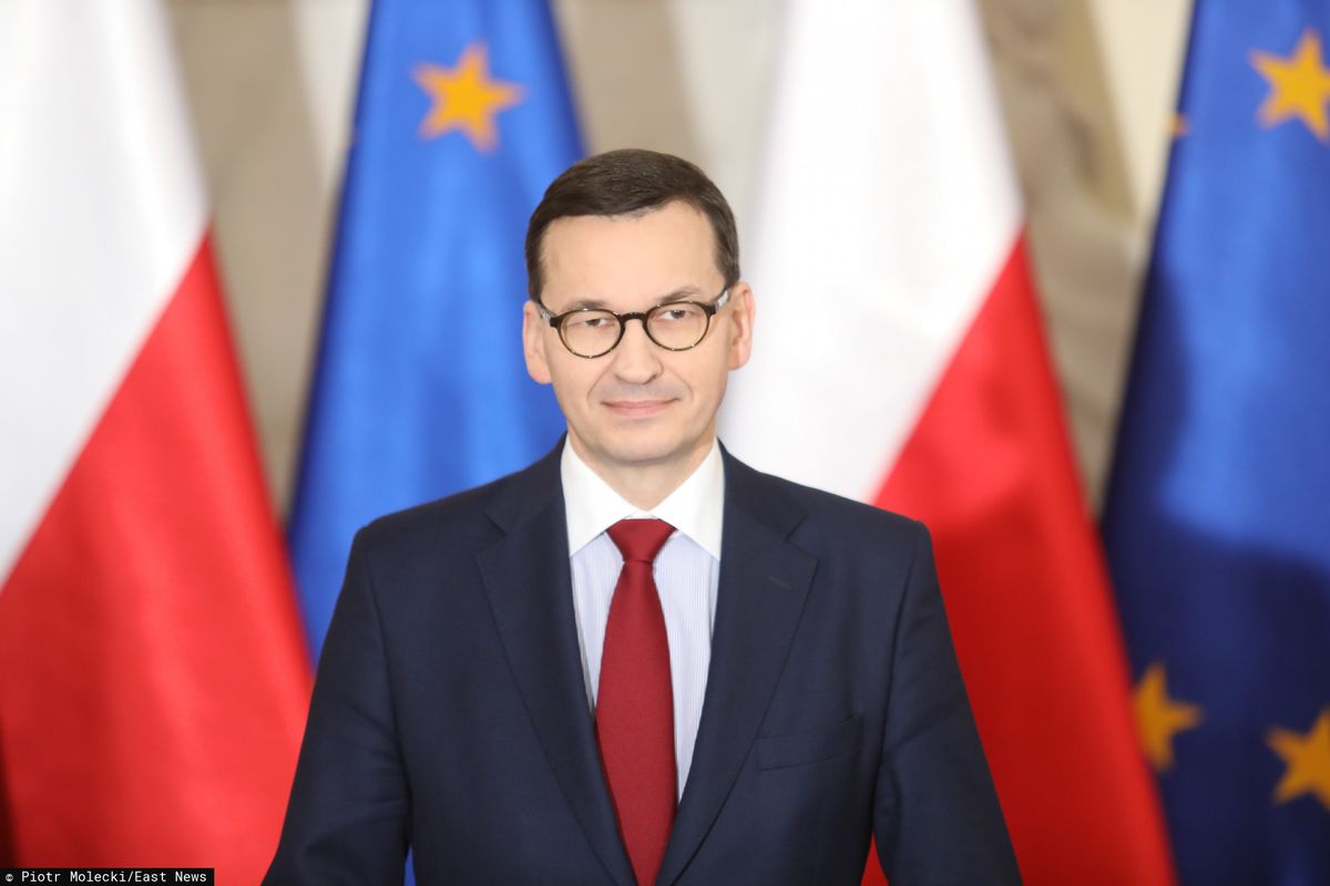 Premier Mateusz Morawiecki zwraca się do TK. Pyta o ważność postępowań