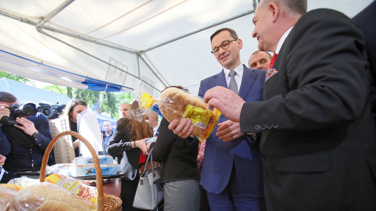Premier Morawiecki pozwolił sobie na wspomnienia nt. smaku polskiego chleba