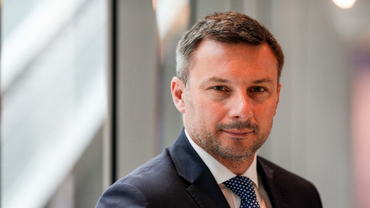 Poręczenie majątkowe w wysokości 108 mln zł nie wystarczyło, by Piotr Osiecki odpowiadał z wolnej stopy.