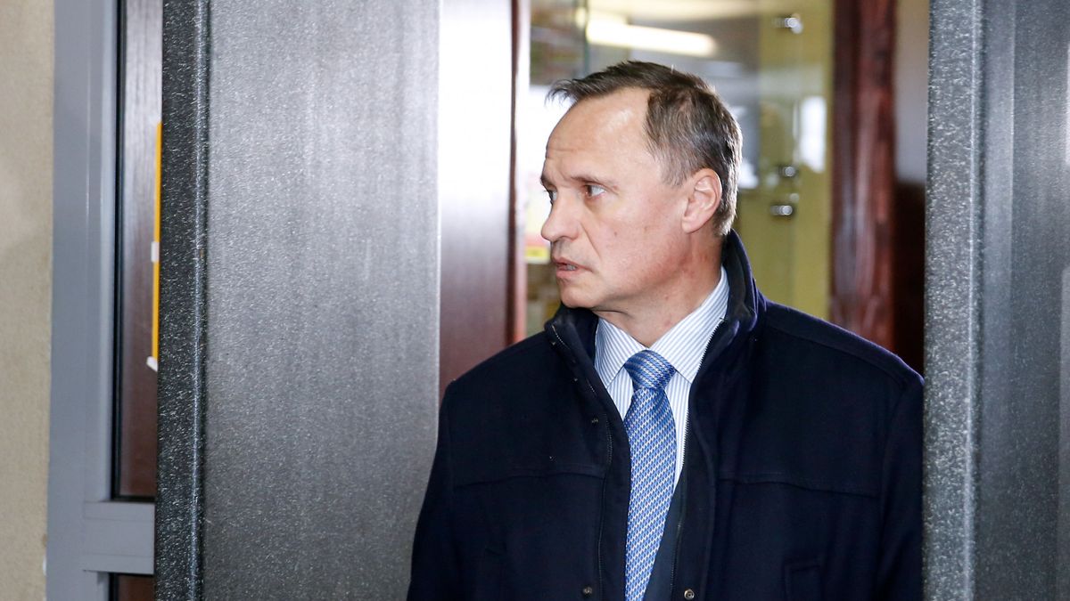 Prokuratura zajmuje się bankiem Czarneckiego. W tle ryzykowne inwestycje