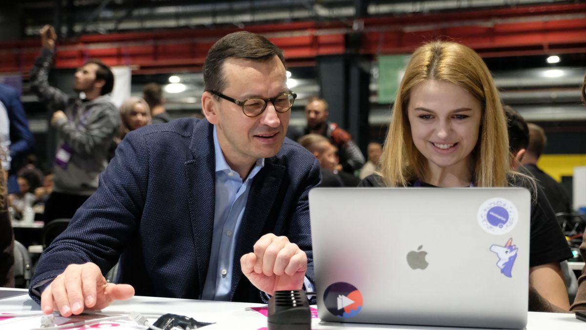 Pełny ZUS od zleceń. Stracą ludzie, którzy dorabiają sobie po pracy. Głównie młodzi.