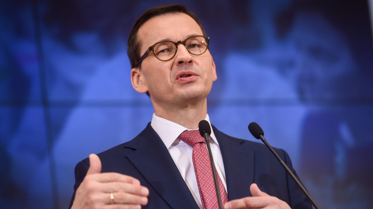 Mateusz Morawiecki może być zadowolony z najnowszych prognoz.