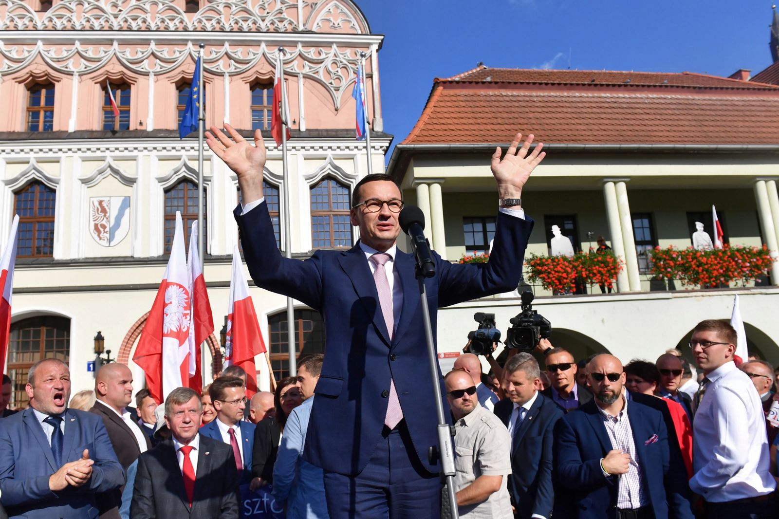 Premier Mateusz Morawiecki podczas spotkania z mieszkańcami Stargardu